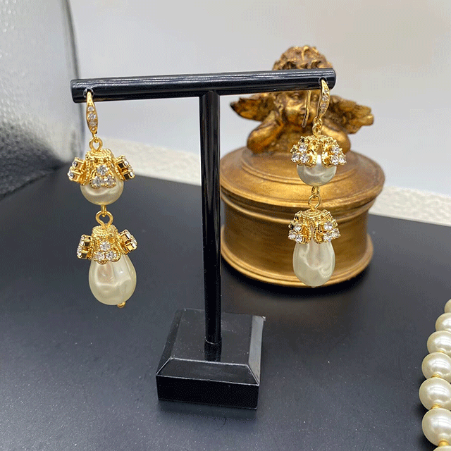 Retro Baroque Ornate Drop Earrings – Your Ultimate Vintage-Inspired Luxury Piece